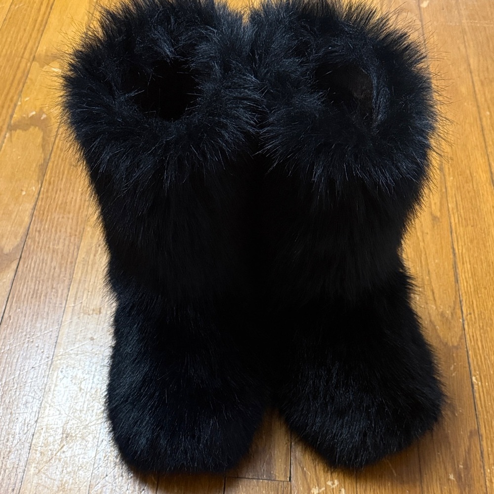 Source Unknown Black Faux Fur Winter Boots - Picture 13 of 13